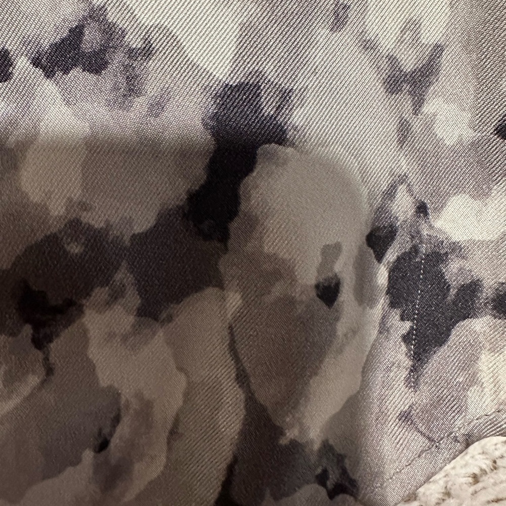 THEORY Silk Swintin Reflect Print Sleeveless Top Size Small - Picture 11 of 12